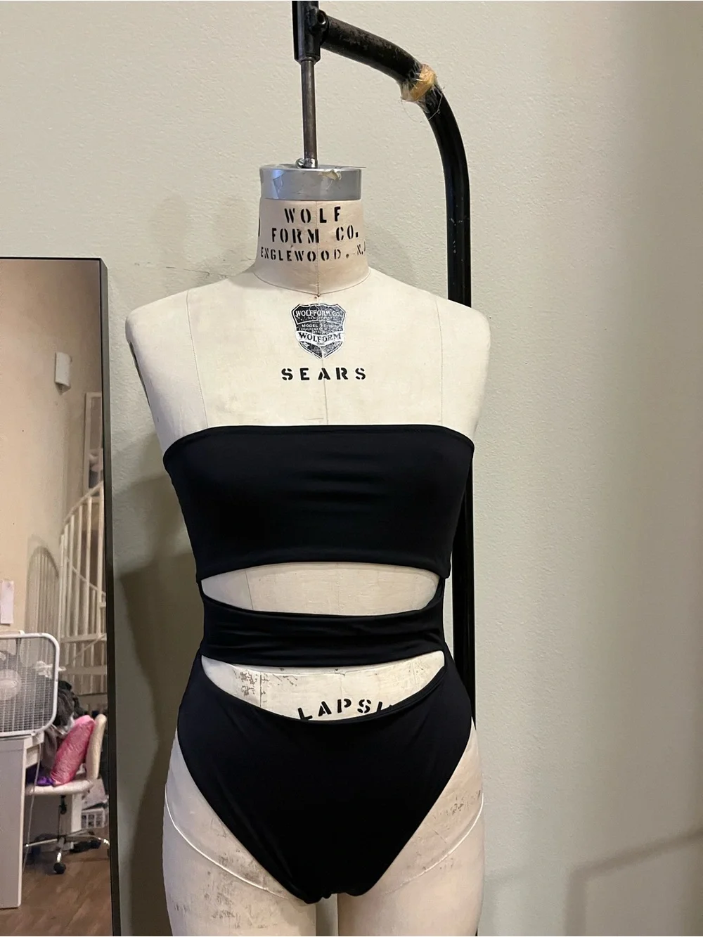 Skims Strapless Black Cutout Monokini